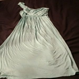 Hourglass lilly dress